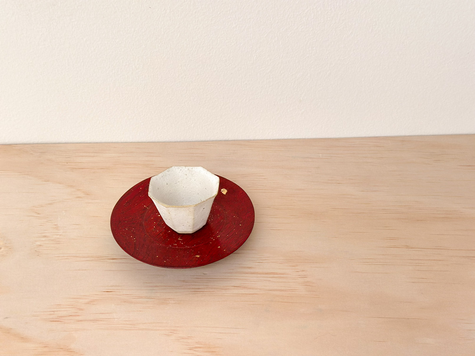Crimson Starlight | 深红星光 | Handcrafted Wood Plate | Saucer, tea cups, teacups, coffee cup, mugs, tableware, drinkware, woodfired, handcrafted cup