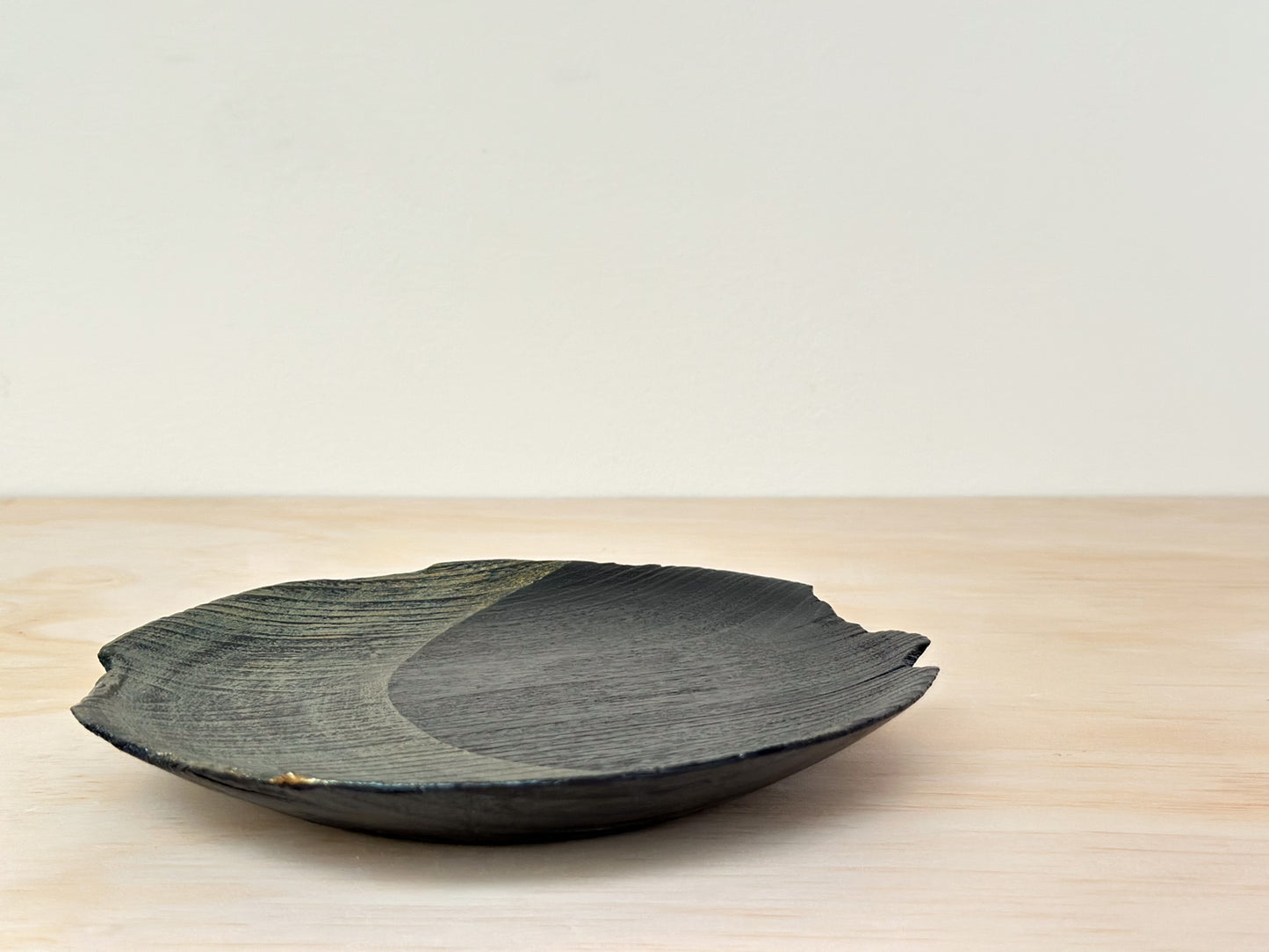 Gilded Moon | 金月 | Handcrafted Wood Plate | Saucer, tea cups, teacups, coffee cup, mugs, tableware, drinkware, woodfired, handcrafted cup
