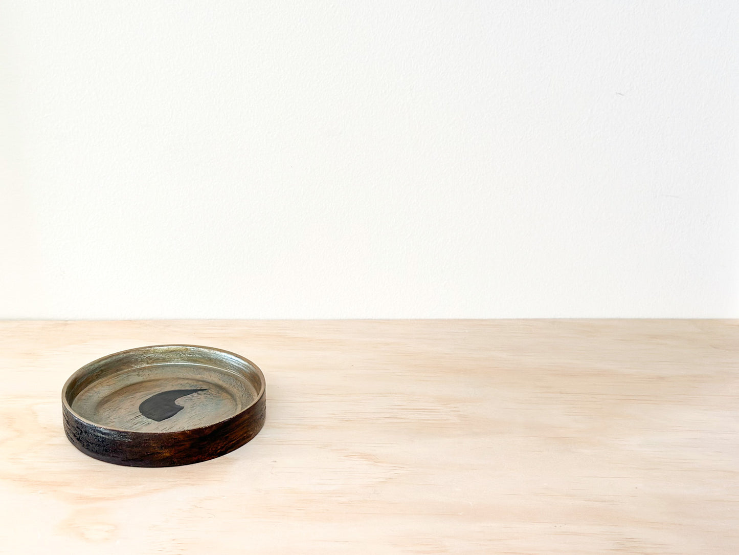 Silver Comet | 银色彗星 | Handcrafted Wood Plate | Saucer, tea cups, teacups, coffee cup, mugs, tableware, drinkware, woodfired, handcrafted cup