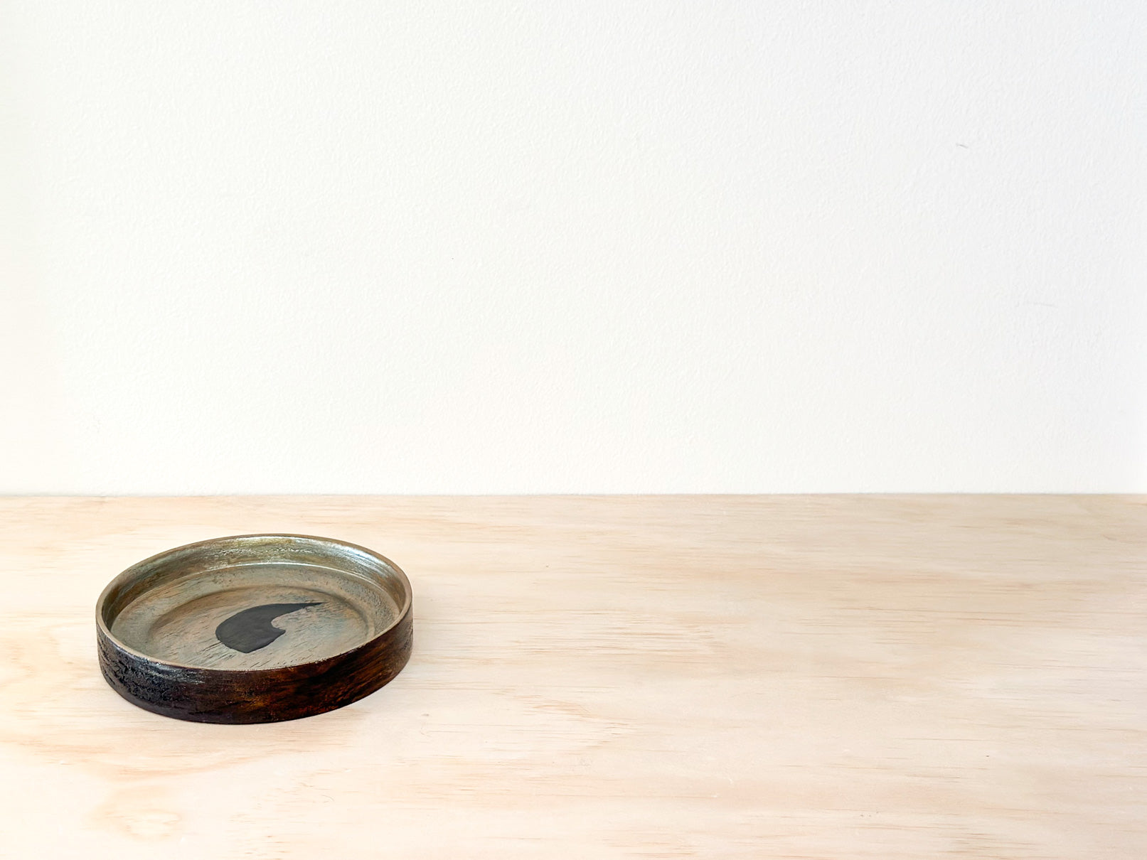 Silver Comet | 银色彗星 | Handcrafted Wood Plate | Saucer, tea cups, teacups, coffee cup, mugs, tableware, drinkware, woodfired, handcrafted cup