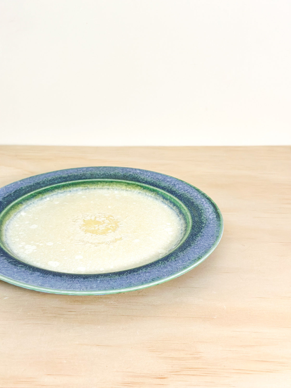 Snow Country | 雪国 | Handcrafted Ceramic Plate | Dinnerware | Tableware, tea cups, teacups, coffee cup, mugs, tableware, drinkware, woodfired, handcrafted cup