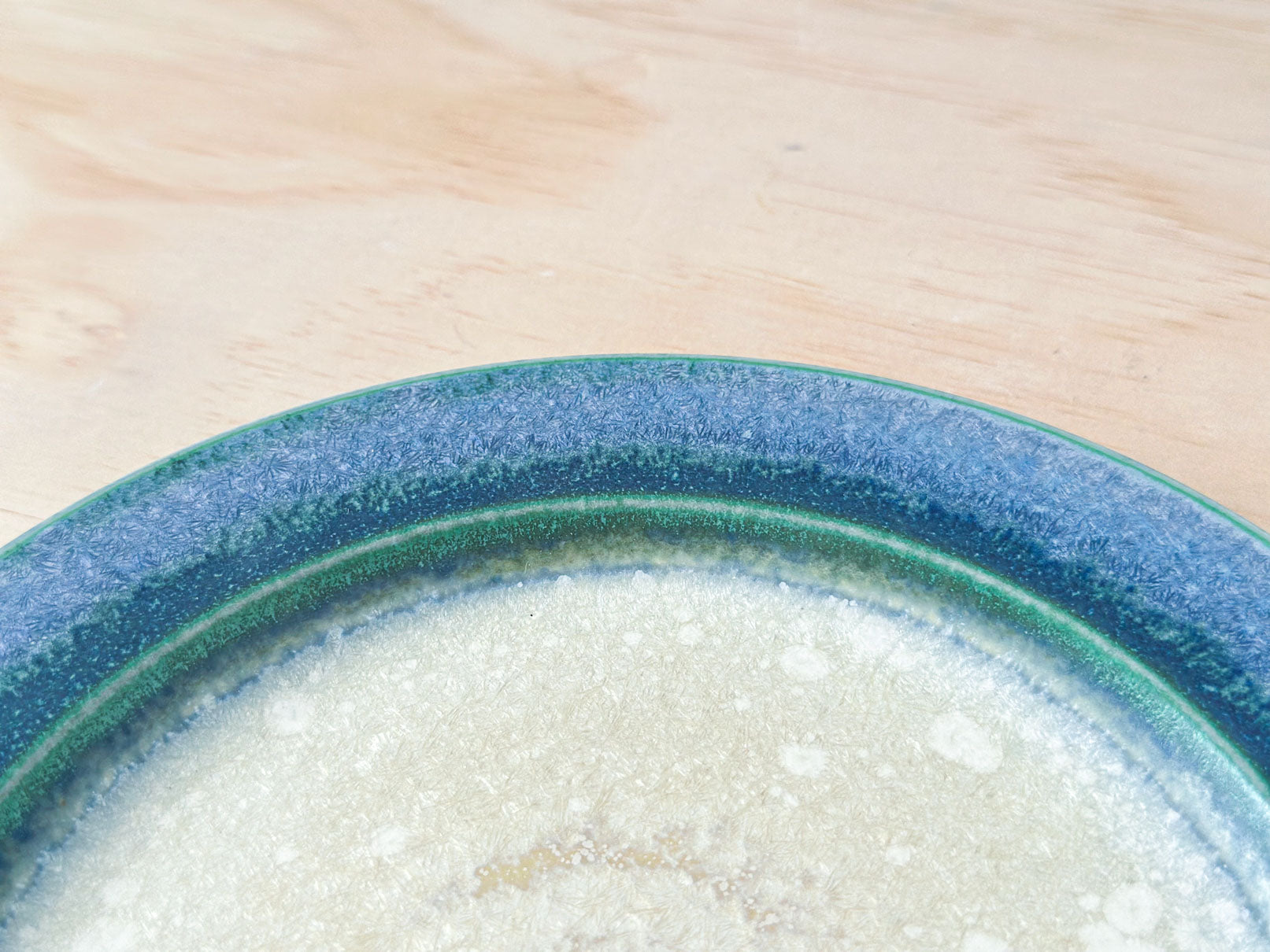 Snow Country | 雪国 | Handcrafted Ceramic Plate | Dinnerware | Tableware, tea cups, teacups, coffee cup, mugs, tableware, drinkware, woodfired, handcrafted cup