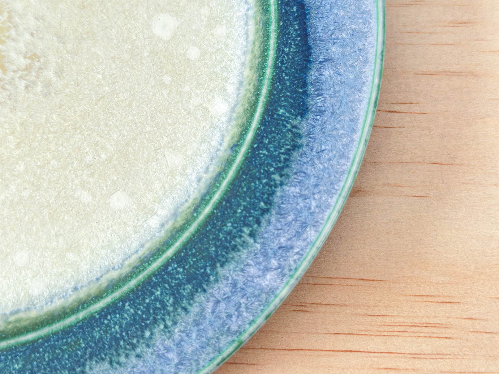 Snow Country | 雪国 | Handcrafted Ceramic Plate | Dinnerware | Tableware, tea cups, teacups, coffee cup, mugs, tableware, drinkware, woodfired, handcrafted cup